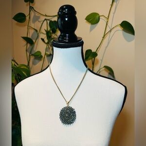 Vintage Kenneth Cole Elegant Large Dark Blue Round Pendant Necklace